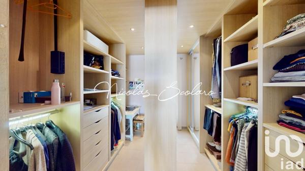 Maison traditionnelle 5 pièces de 152 m² à Taillades (84300)