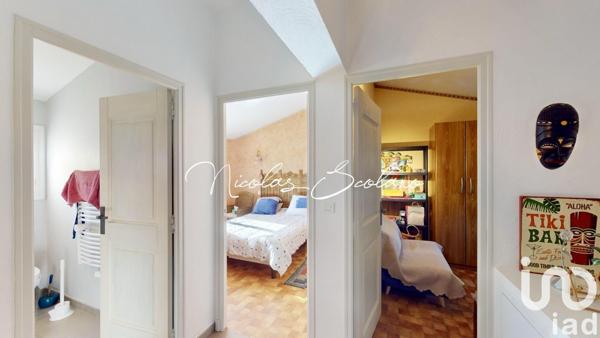 Maison traditionnelle 5 pièces de 152 m² à Taillades (84300)