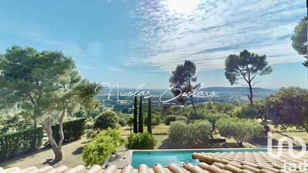 Maison traditionnelle 5 pièces de 152 m² à Taillades (84300)