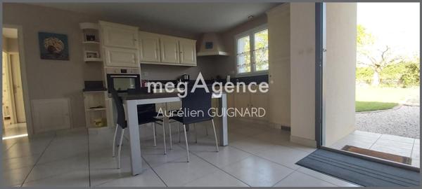 Maison à Bressuire, 79300 - 7 pièces 102m²