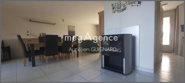 Maison à Bressuire, 79300 - 7 pièces 102m²