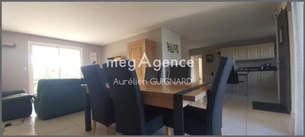 Maison à Bressuire, 79300 - 7 pièces 102m²