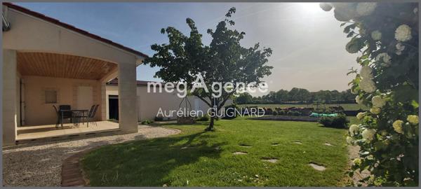 Maison à Bressuire, 79300 - 7 pièces 102m²