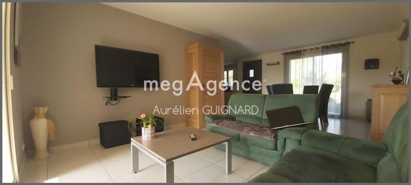 Maison à Bressuire, 79300 - 7 pièces 102m²