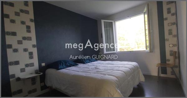 Maison à Bressuire, 79300 - 7 pièces 102m²