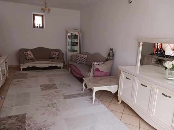 Maison 87 m² avec cour et garage