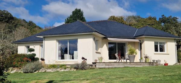 Maison d’architecte contemporaine de plain-pied – 151 m² – GOURIN (56)