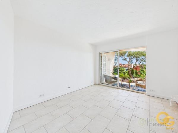 Appartement à THEOULE SUR MER (06590)