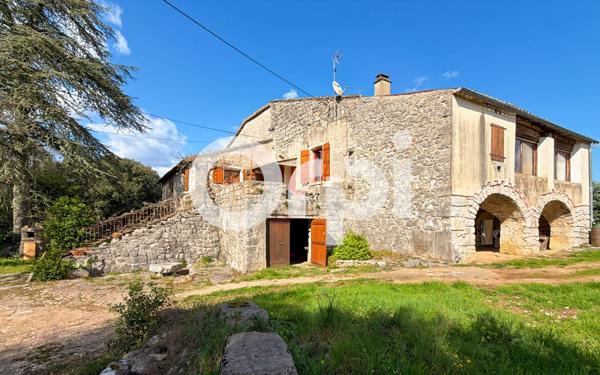 Maison à vendre    7 pièces • 228 m2 Ruoms