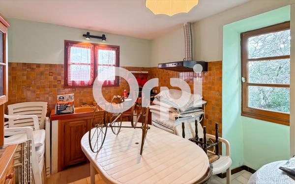 Maison à vendre    7 pièces • 228 m2 Ruoms
