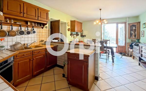 Maison à vendre    7 pièces • 228 m2 Ruoms