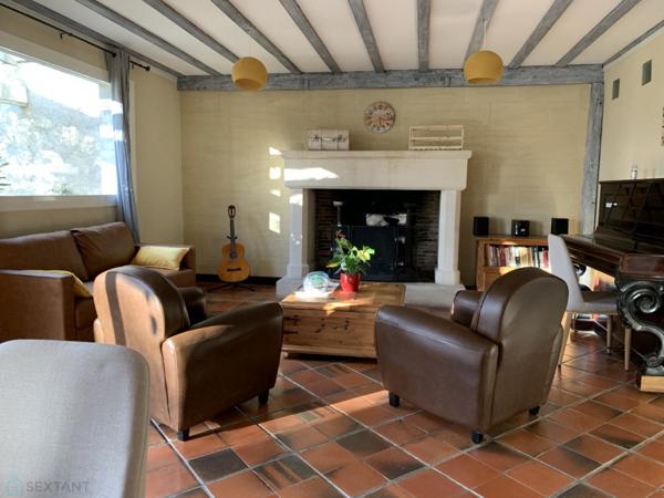 Magnifique Manoir du XVIe siècle typique du Périgord vert.