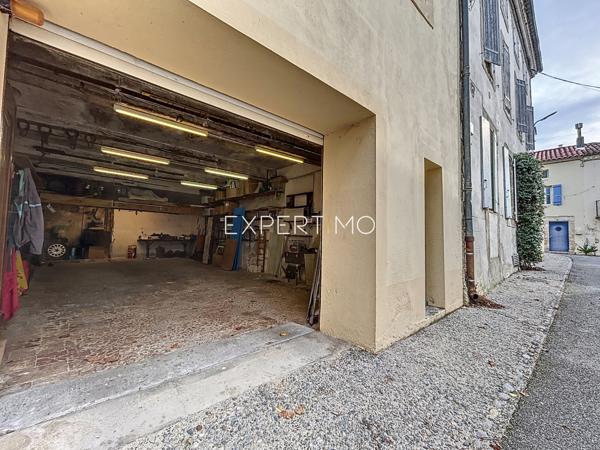 Villefranche-de-Lauragais (31290) Ensemble immobilier composé de 3 logements indépendants, d'une surface utile de 528m2 env.