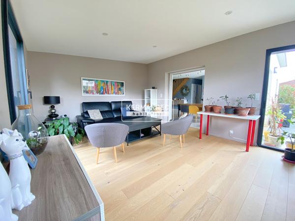 Maison 6 pièces – 105 m² environ à Elven (ref : 100883)