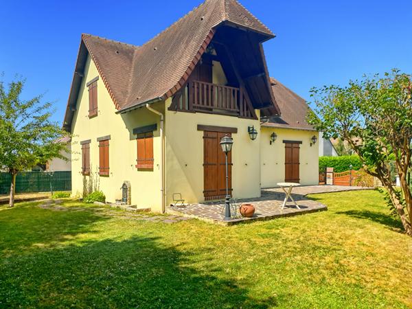 MAISON-PETIT CORONNE