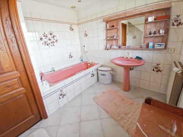 MAISON-PETIT CORONNE