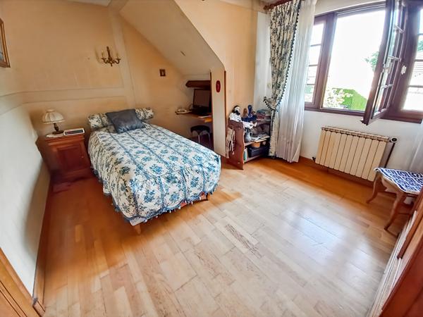 MAISON-PETIT CORONNE