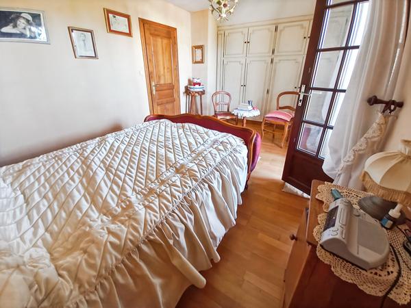 MAISON-PETIT CORONNE