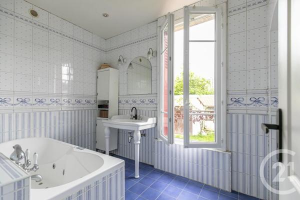 Maison à vendre  6 pièces - 75,29 m2 LA VARENNE ST HILAIRE - 94