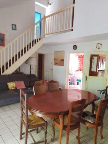 Maison à vendre 5 pièces CAPESTERRE BELLE EAU (971)