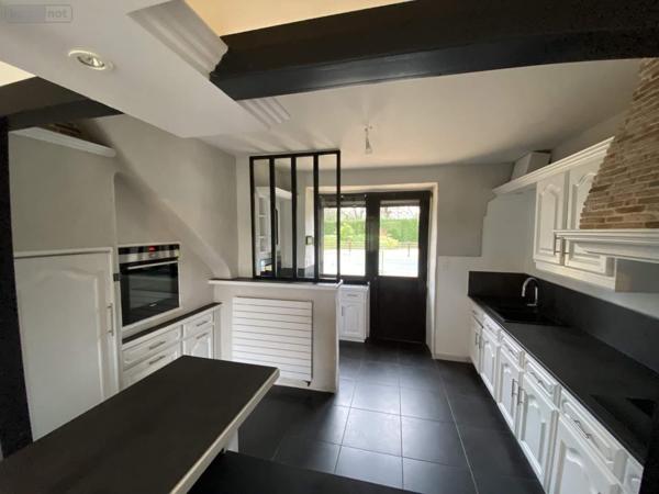 Maison à louer à Noyal-Châtillon-sur-Seiche en Ille-et-Vilaine (35230), ref : 019/5331