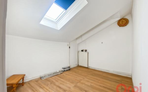 Immeuble à vendre    3 pièces • 95 m2 Aubervilliers