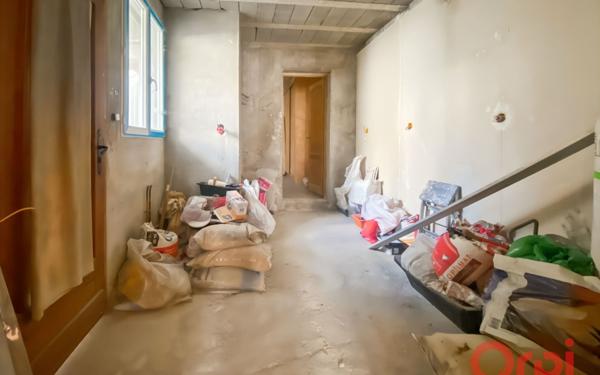 Immeuble à vendre    3 pièces • 95 m2 Aubervilliers