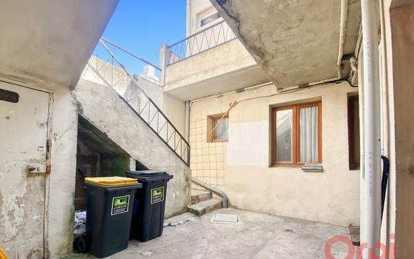 Immeuble à vendre    3 pièces • 95 m2 Aubervilliers