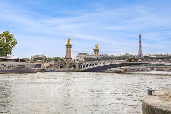 Péniche vue Tour Eiffel