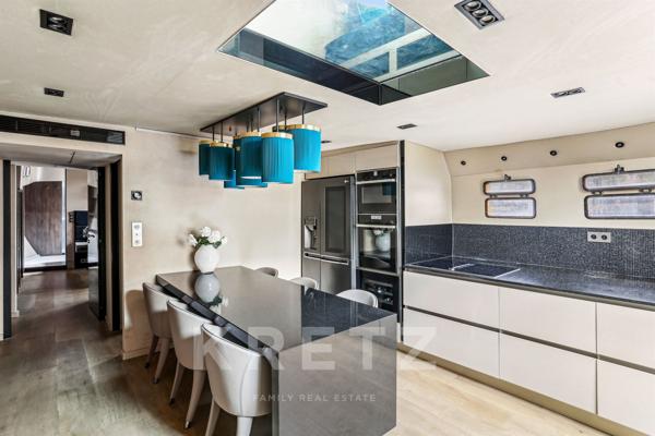 Péniche vue Tour Eiffel