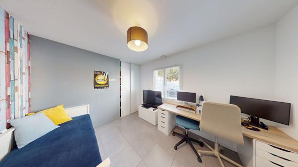 Maison contemporaine avec piscine