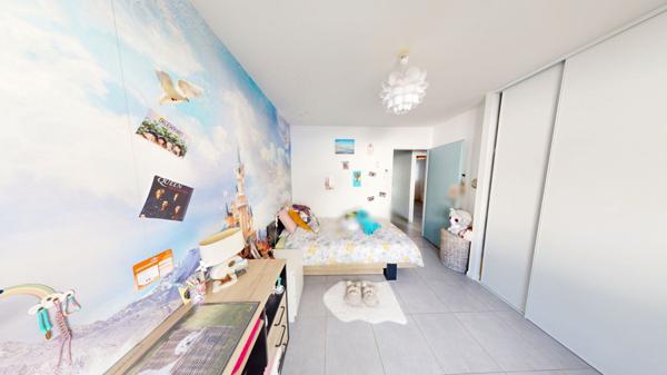 Maison contemporaine avec piscine
