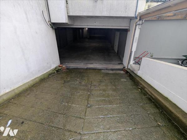 BOX  de 14m² / RUE ACHILLE MARTINET