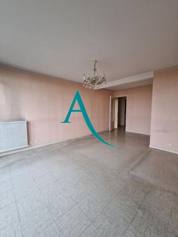 Appartement Le Havre F3 dans résidence en cours de rénovation Vendu LOUE