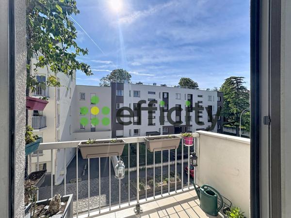 Appartement
         4 pièces
        - 109 m² 499 000 € *