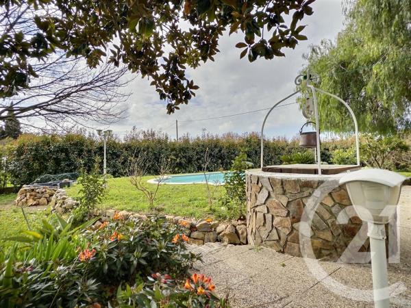 Maison à vendre  5 pièces - 146 m 2   LA CRAU  - 83