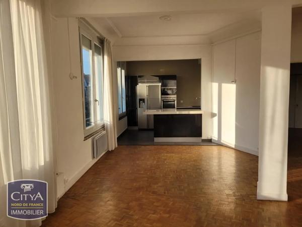 Appartement à louer 5 pièces 115.02m² Valenciennes (59300)