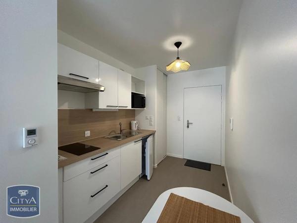 Appartement à louer 1 pièce 28.18m² Angers (49000)