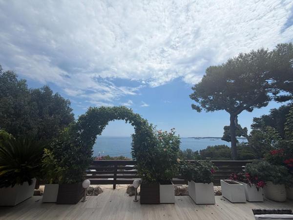 Maison Jumelée Cannes Californie vue mer