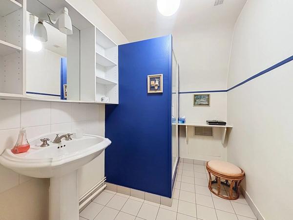 Vente                                                      Maison
                        
                     10 pièces                      209 m2                     à Sucy-en-Brie