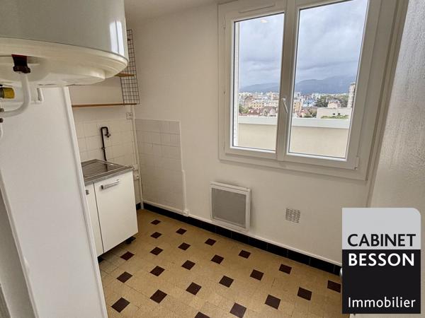 GRENOBLE - T2 - 55 Rue Guynemer