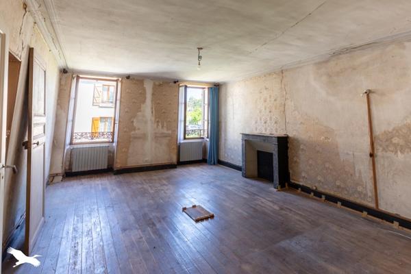 Maison 209 000 € Issou 6 p 102 m² DPE G
