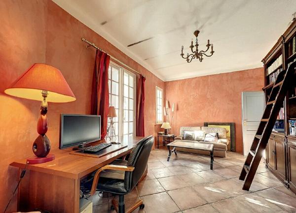 Maison à vendre    7 pièces •  Le Cannet