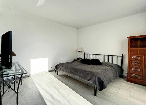 Maison à vendre    7 pièces •  Le Cannet