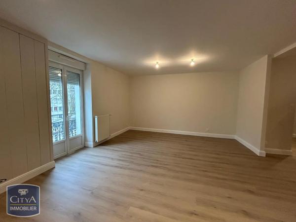 Appartement à louer 4 pièces 97.41m² Vichy (03200)