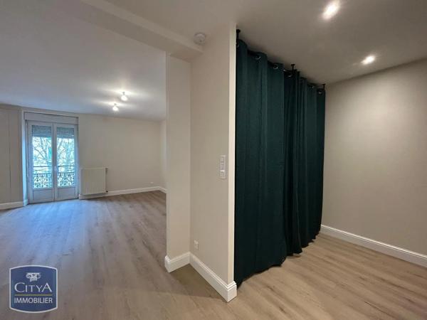 Appartement à louer 4 pièces 97.41m² Vichy (03200)
