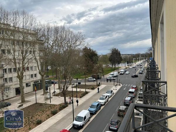 Appartement à louer 4 pièces 97.41m² Vichy (03200)
