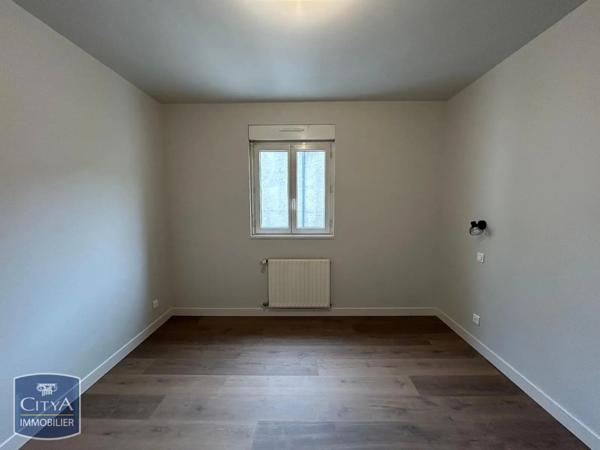Appartement à louer 4 pièces 97.41m² Vichy (03200)