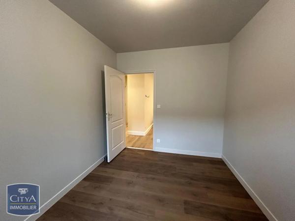 Appartement à louer 4 pièces 97.41m² Vichy (03200)