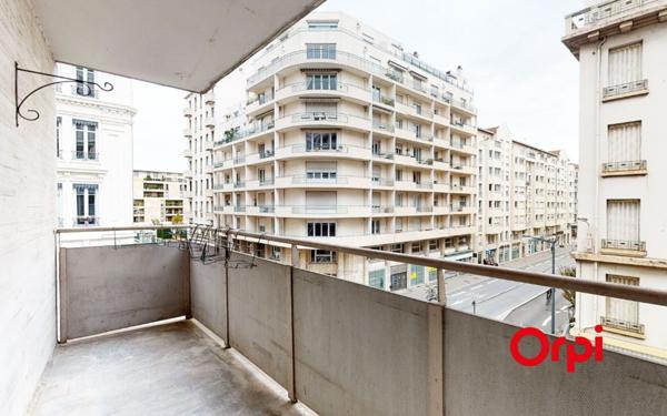 Appartement à louer    3 pièces • 57,49 m2 Lyon 3